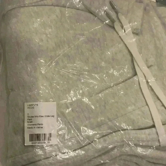 Lululemon Scuba  Mid-Rise Wide-Leg Pant *Full Length - Picture 6 of 6